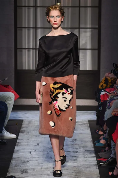 Look 8